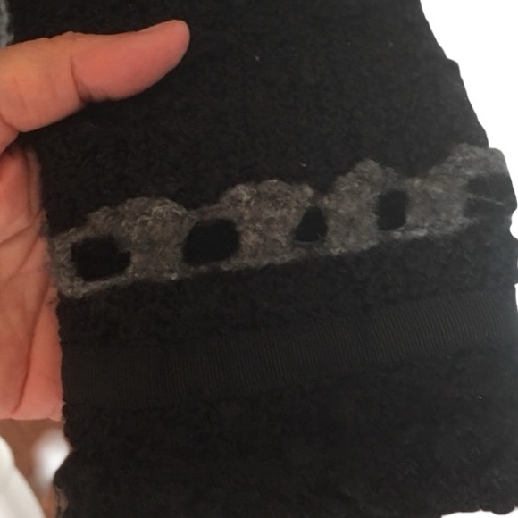 BCBG Maxazria Navy Blazer - Picture 3 of 8